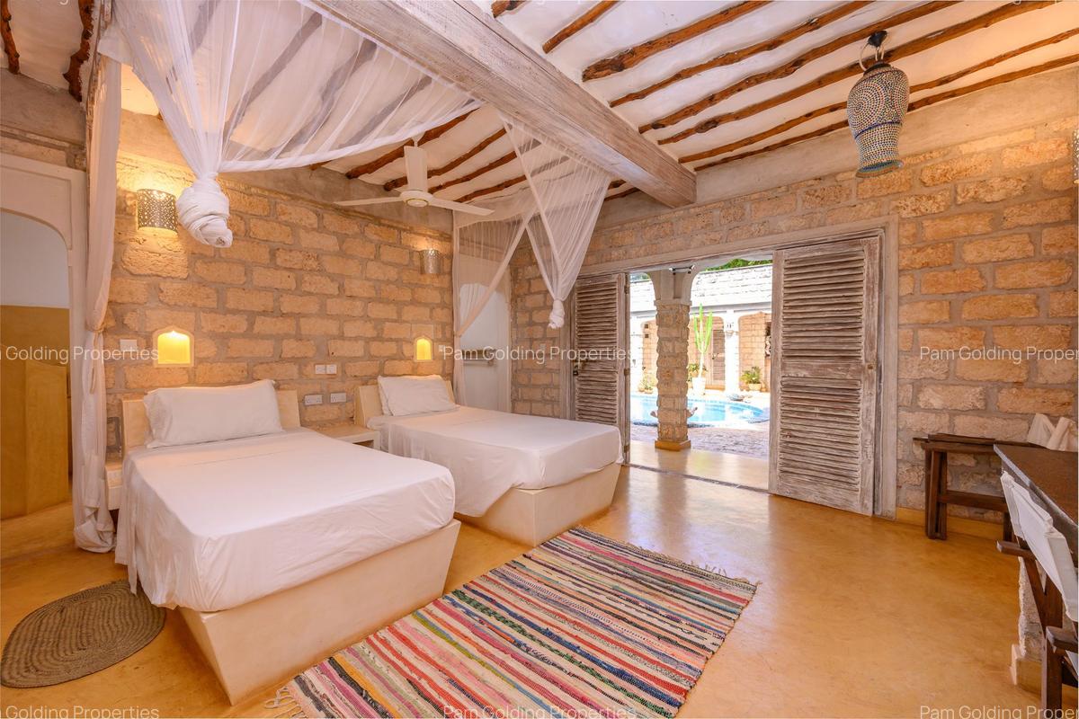 4 Bed Villa at Bofa - 18