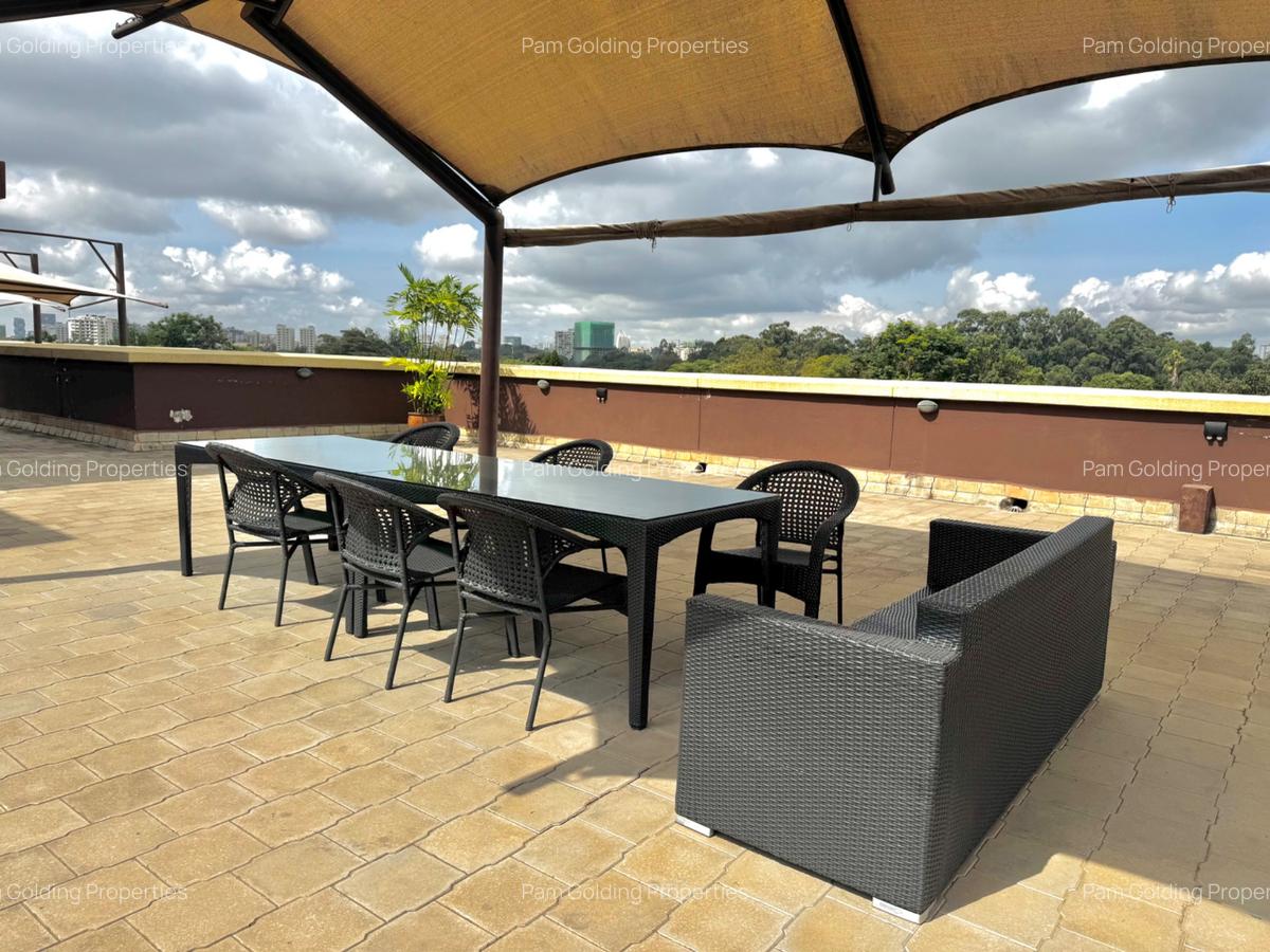 3 Bed Apartment with En Suite in Riverside - 18