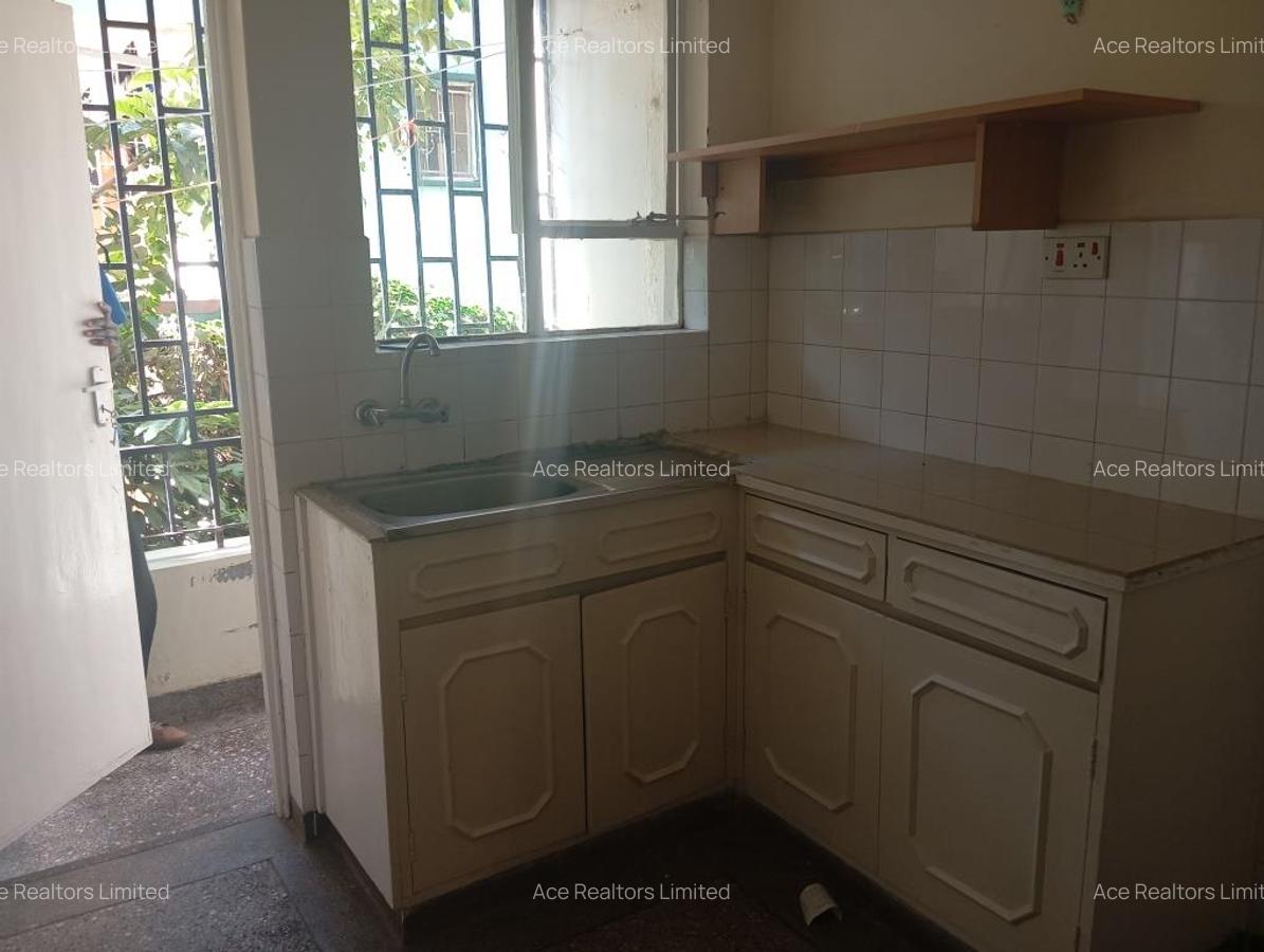 2 Bed Apartment with En Suite at Westlands Road Nairobi - 9
