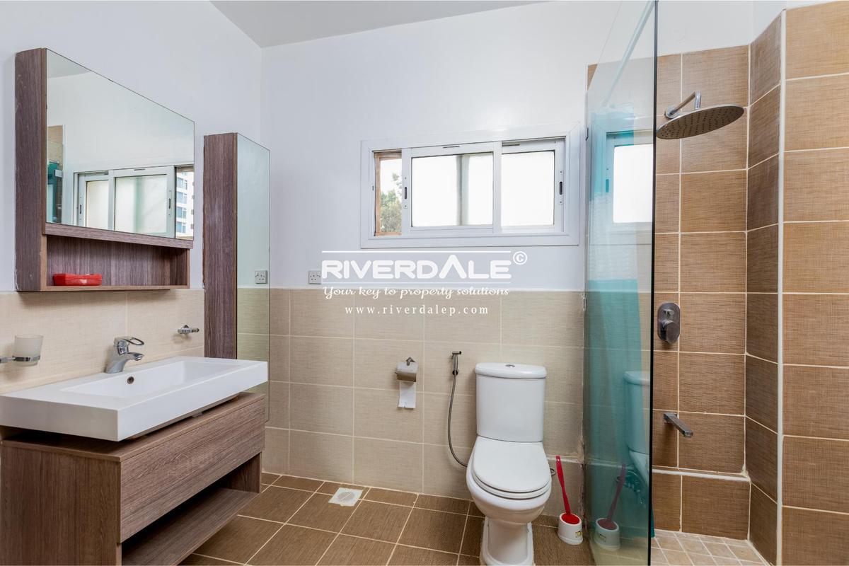 Furnished 3 Bed Apartment with En Suite in Kileleshwa - 10