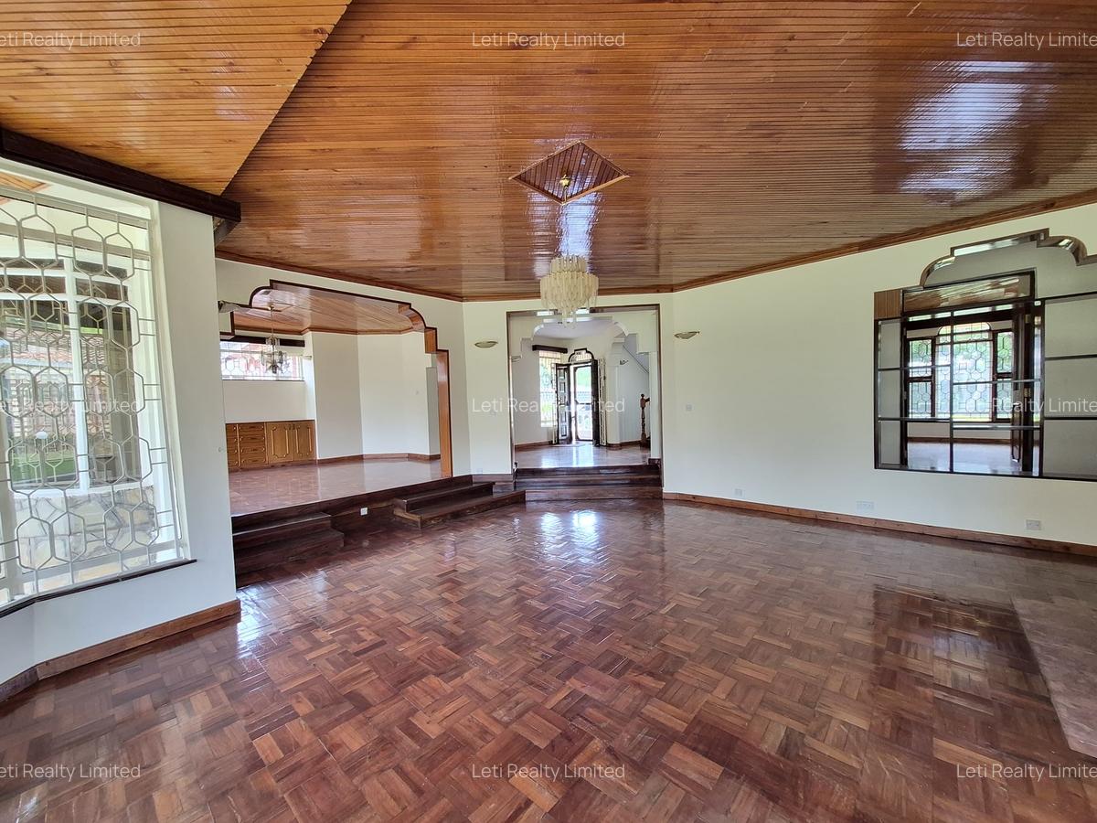 5 Bed House with En Suite in Runda - 3