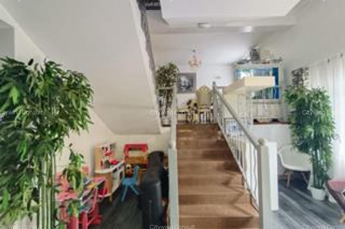 4 Bed Villa with En Suite at Loresho - 8