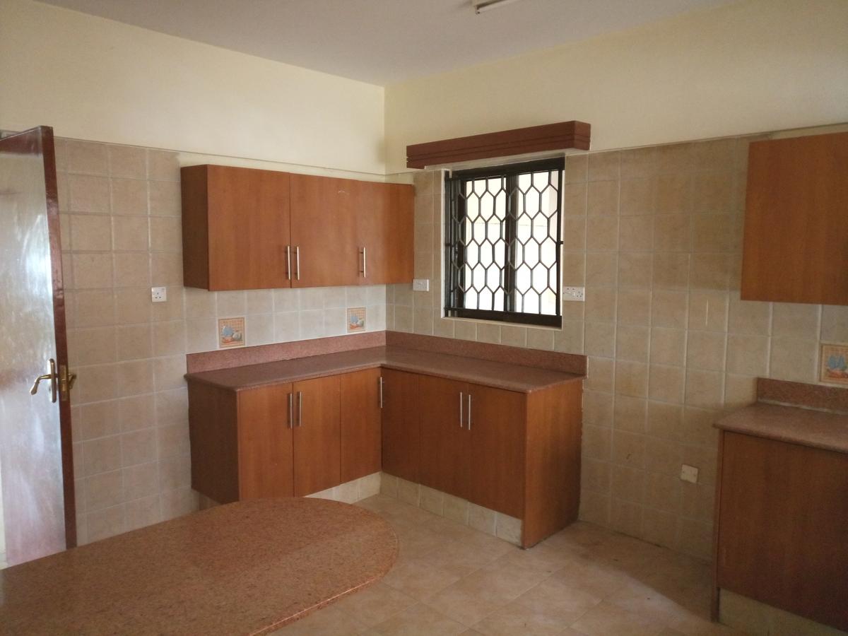 3 Bed Apartment with En Suite at Off - Rhapta Road - 4