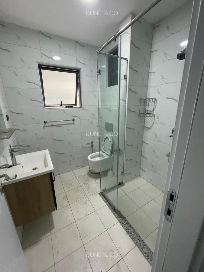 2 Bed Apartment with En Suite in Lavington - 9