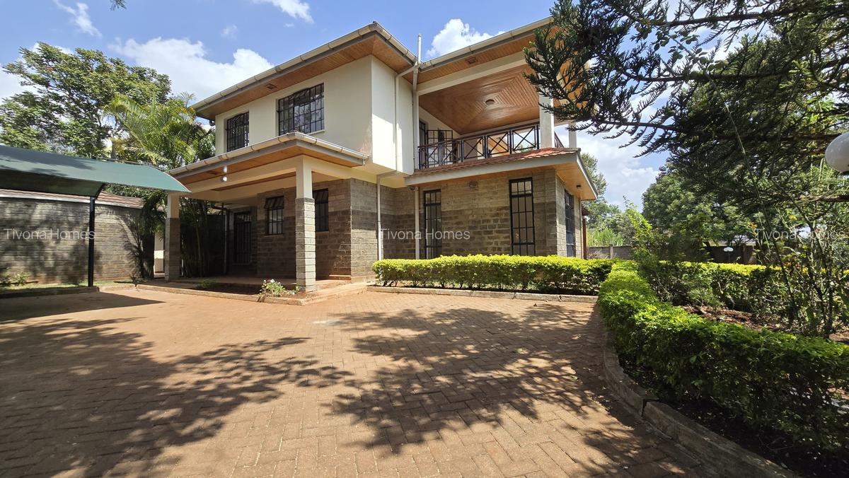 4 Bed House with En Suite in Runda - 2