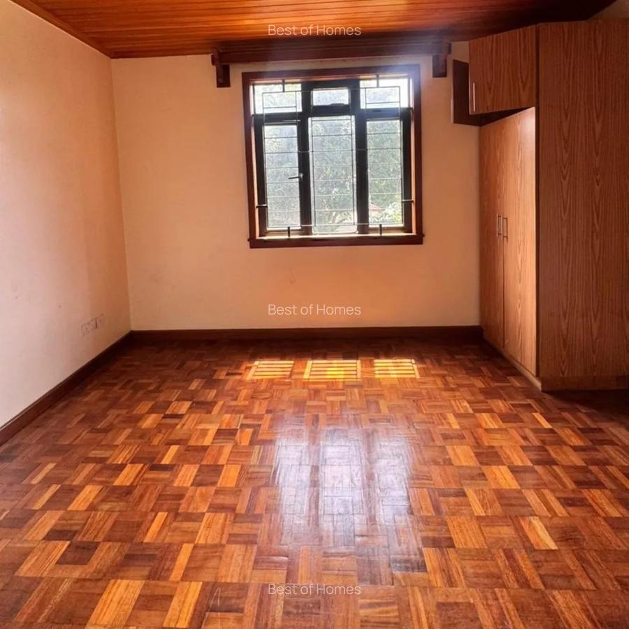 5 Bed Townhouse with En Suite in Lavington - 8