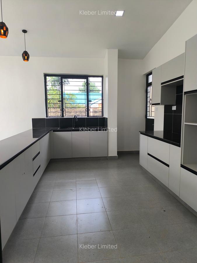 3 Bed House with En Suite in Ruiru - 10