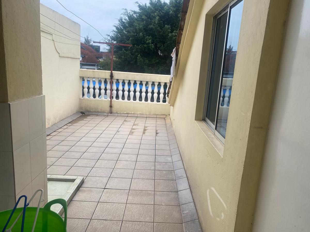 5 Bed Townhouse with En Suite at Lavington - 11