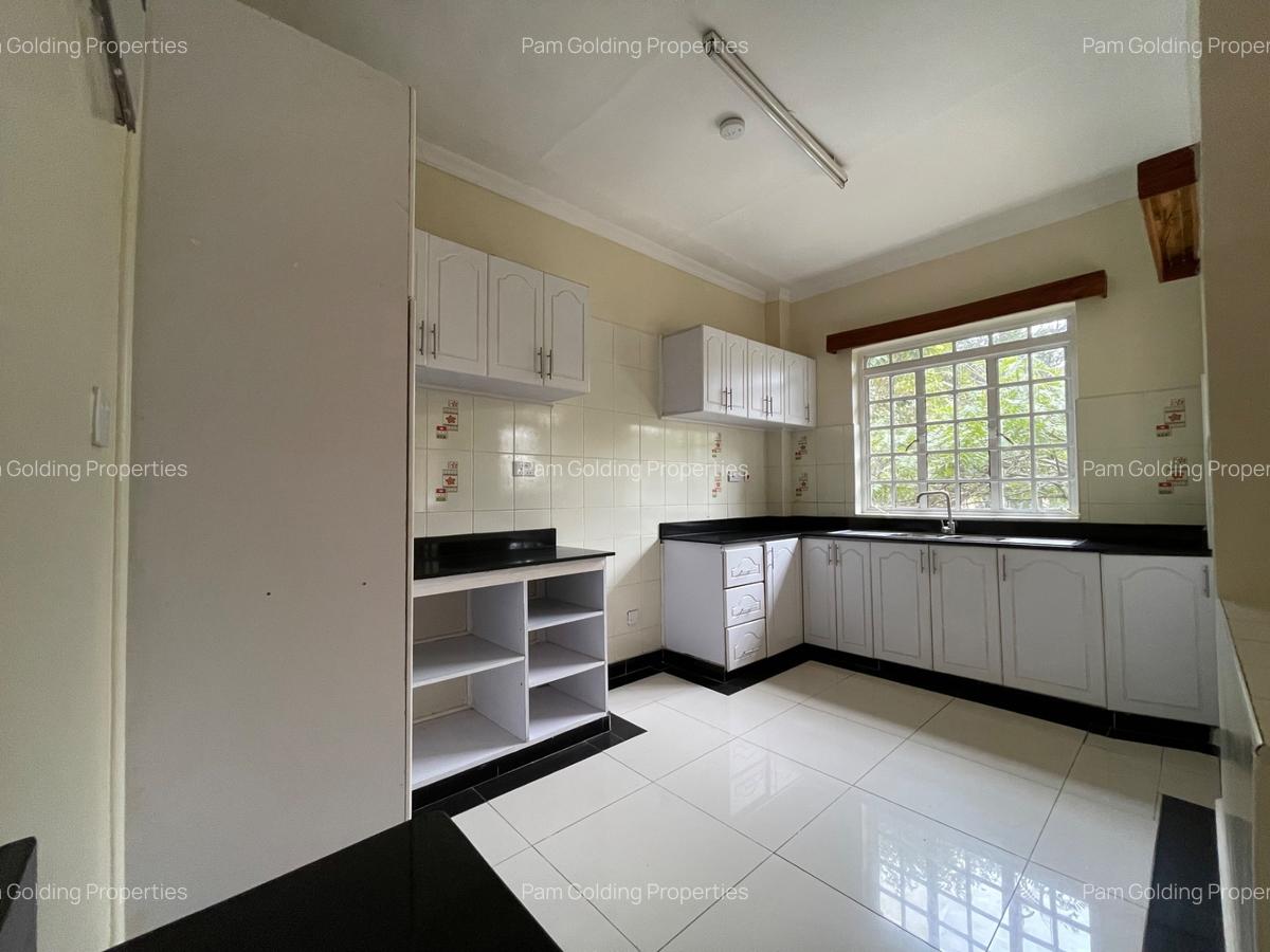 2 Bed Apartment with En Suite in Karen - 7