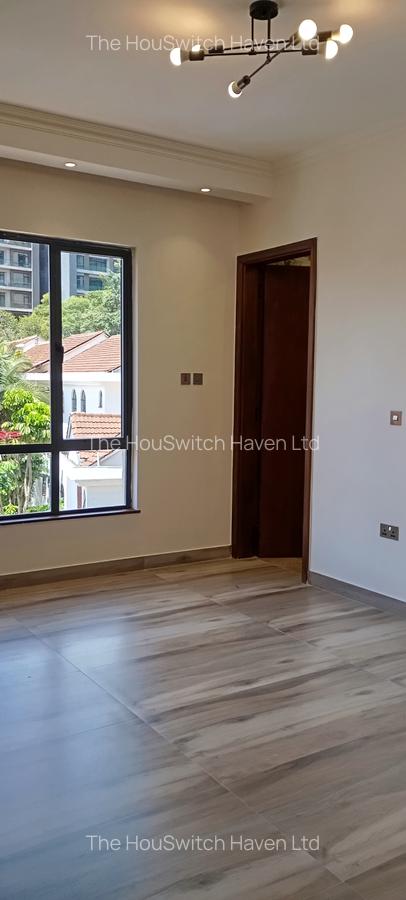 2 Bed Apartment with En Suite at Off Brookside Drive - 8