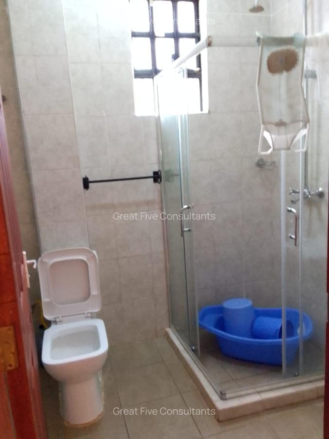 5 Bed Villa with En Suite in Runda - 16