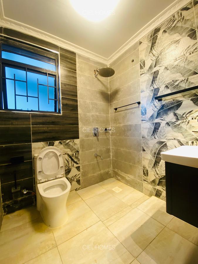 4 Bed Villa with En Suite at Eastern Bypass - 7