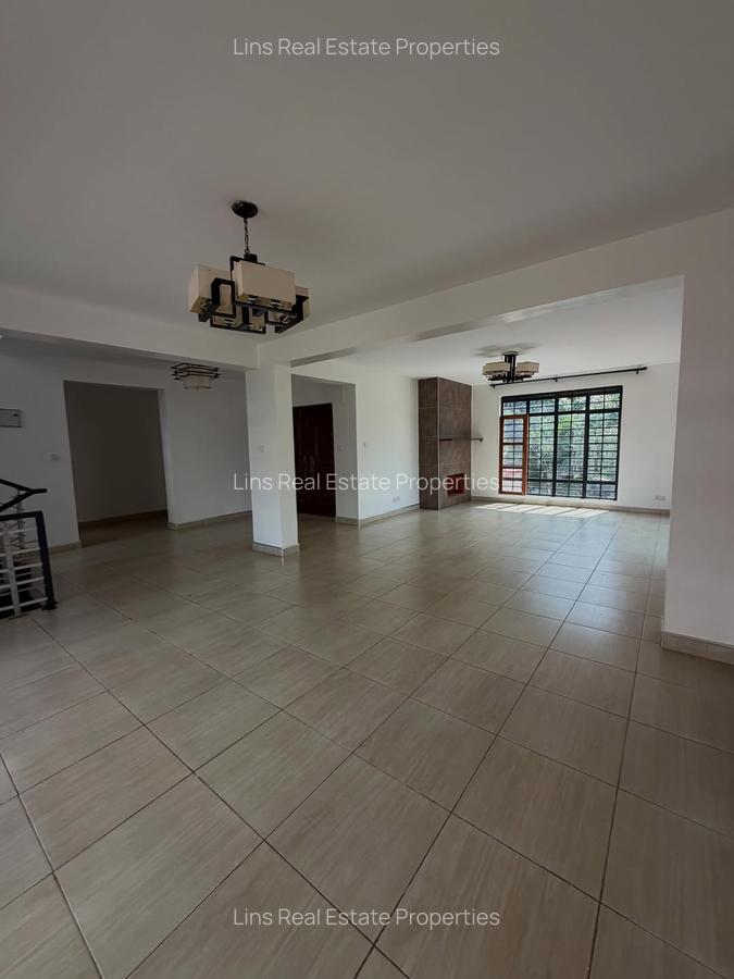 4 Bed Townhouse with En Suite in Runda - 5