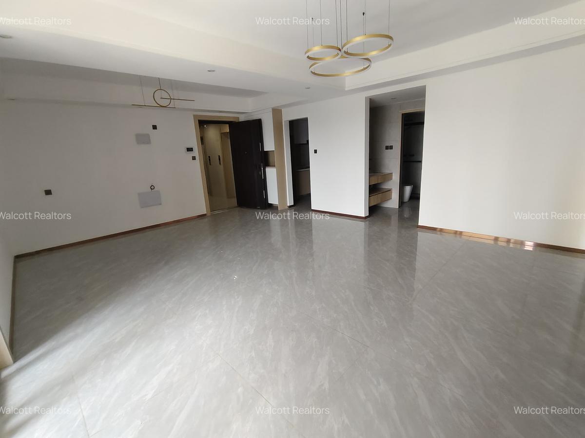 2 Bed Apartment with En Suite in Riverside - 13