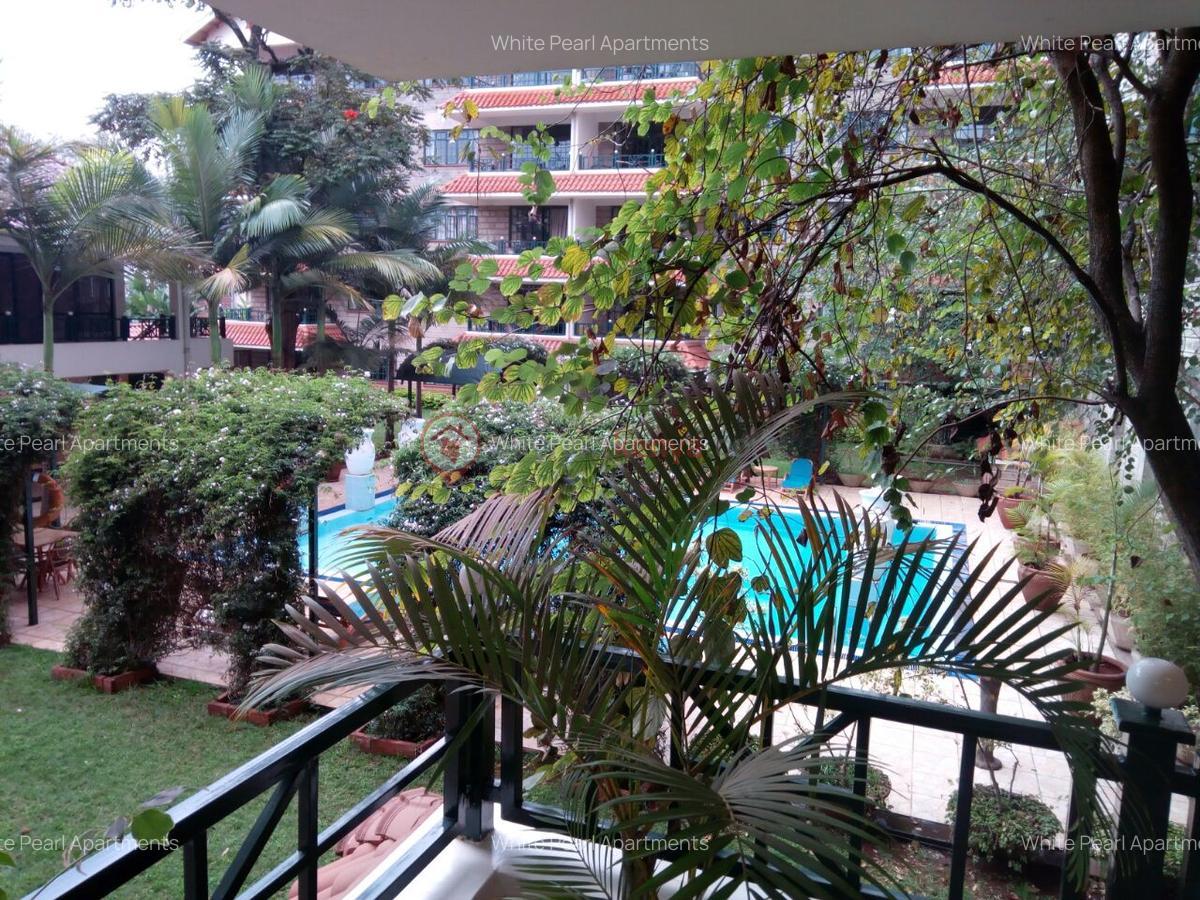 Serviced 1 Bed Apartment with Swimming Pool in Rhapta Road - 9