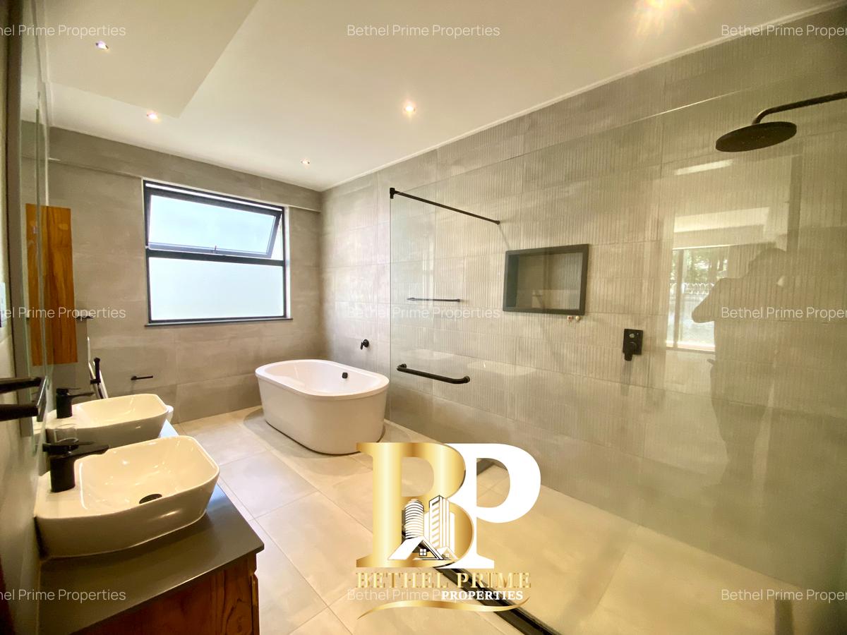 Furnished 4 Bed Apartment with En Suite in Spring Valley - 9