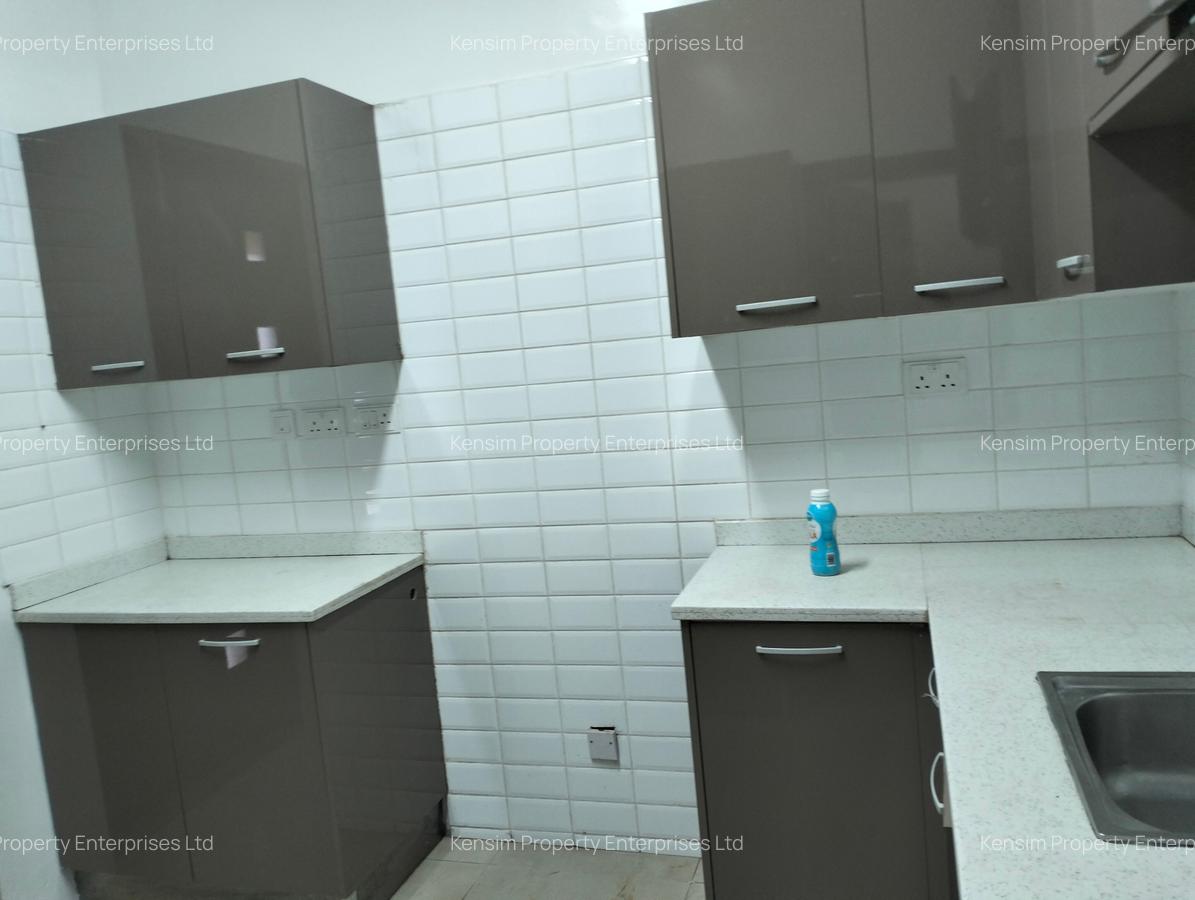 5 Bed Townhouse with En Suite in Lavington - 7