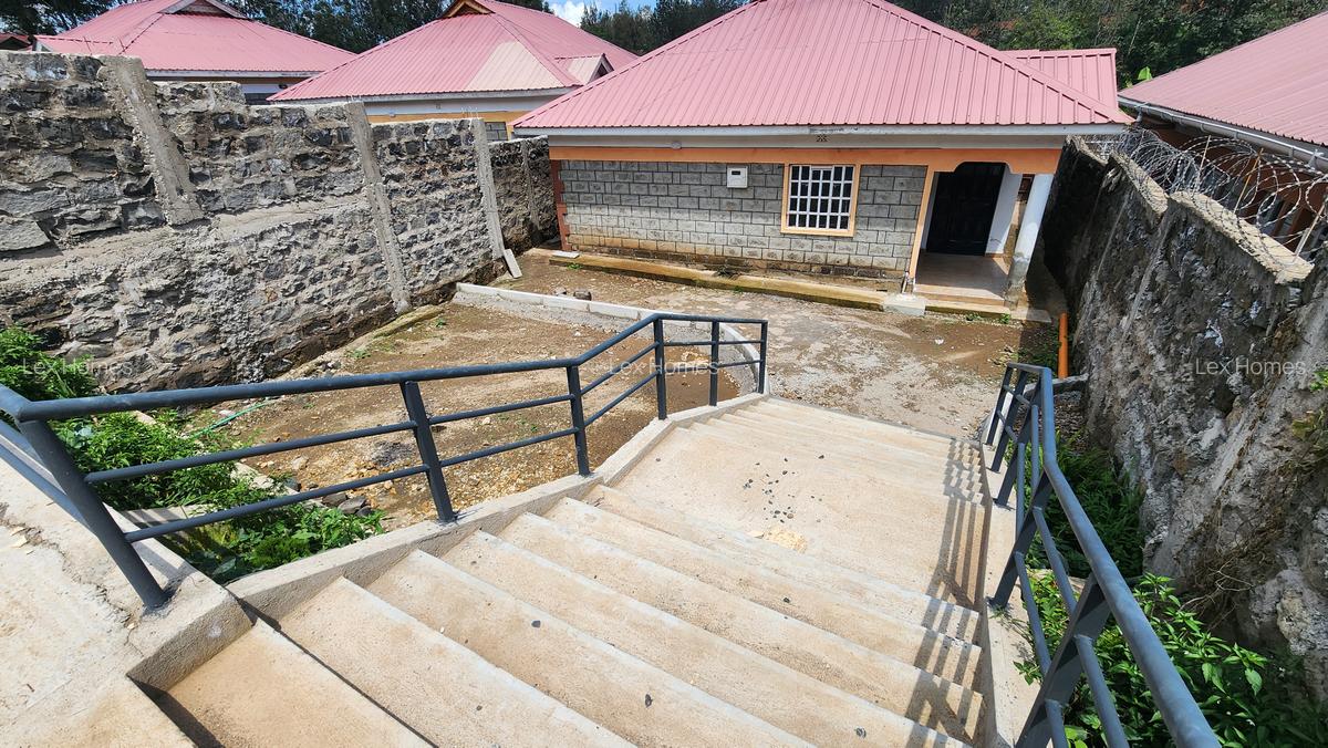 3 Bed House with En Suite at Rimpa Road - 1