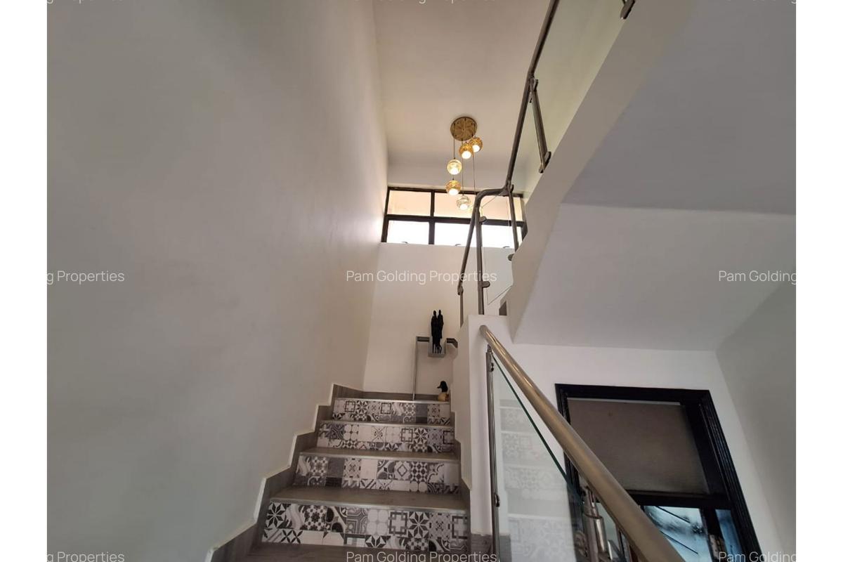 4 Bed Apartment with En Suite in Nyali Area - 8