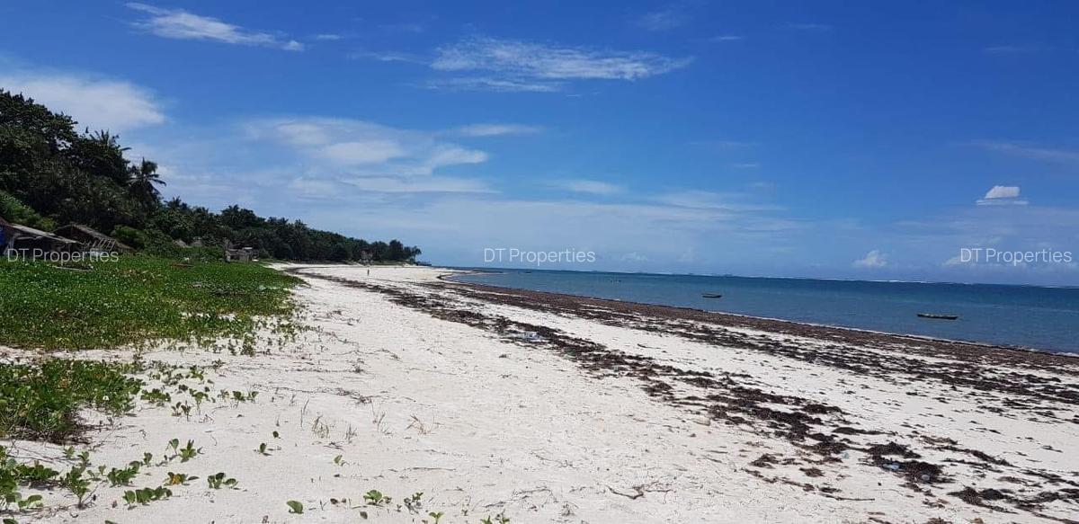 4 Bed House with En Suite at Nyali - 5