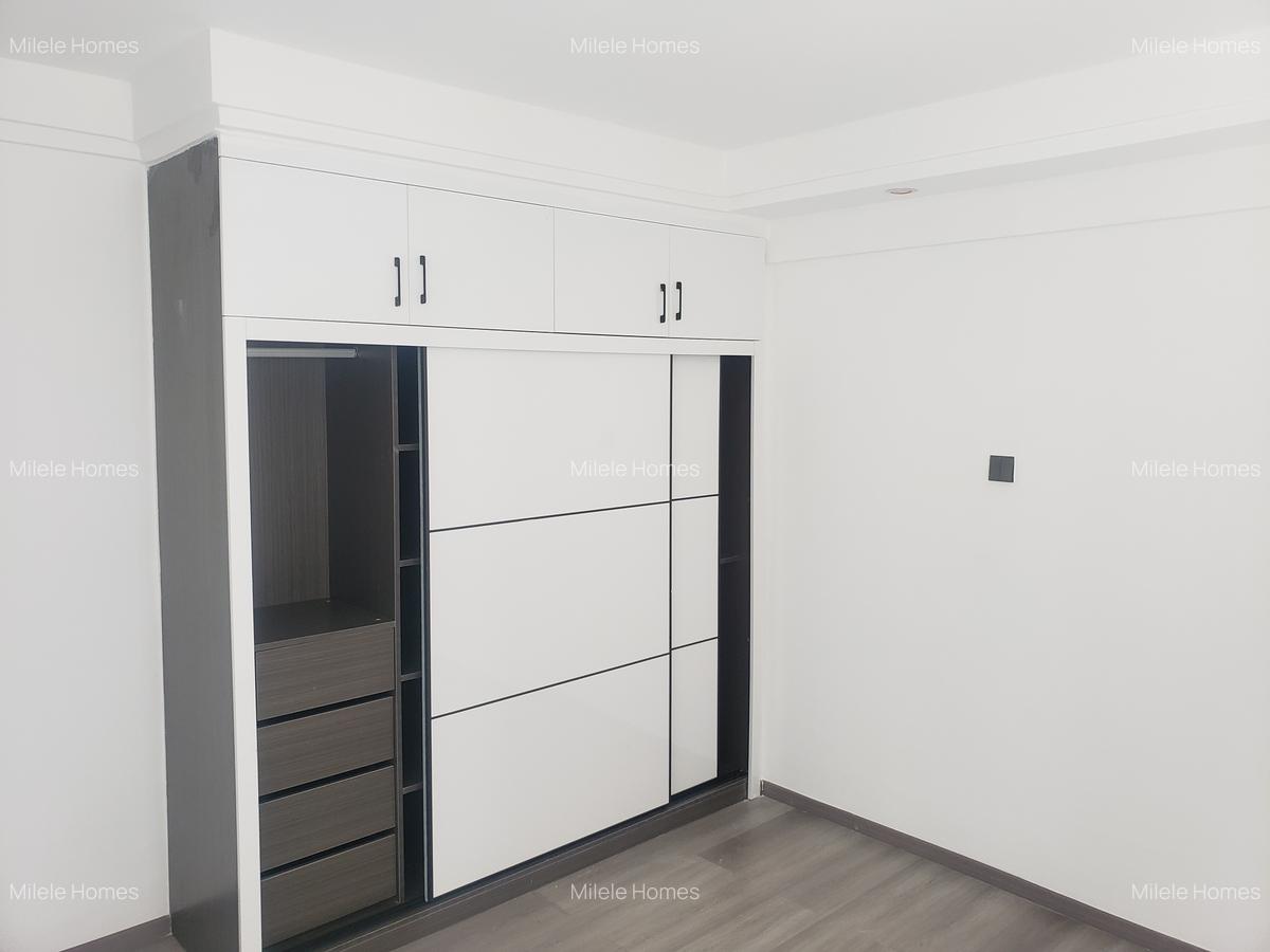 Serviced 2 Bed Apartment with En Suite at Kindaruma Road - 6