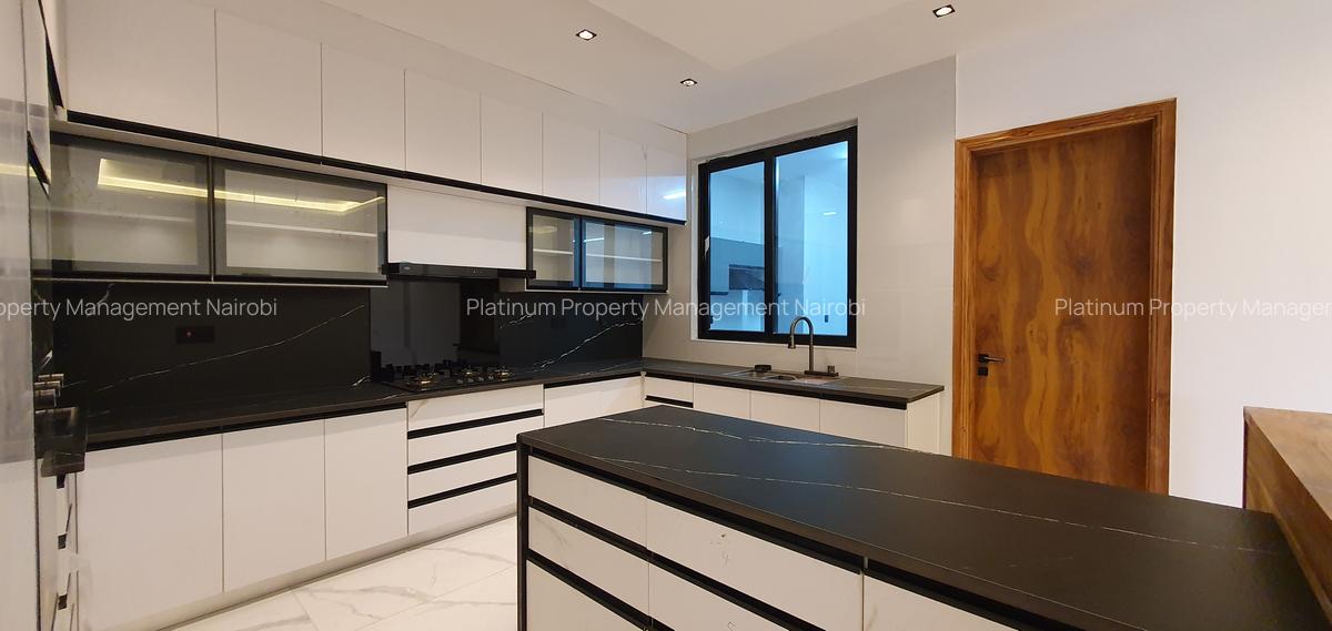 4 Bed Apartment with En Suite at Peponi Rd - 11