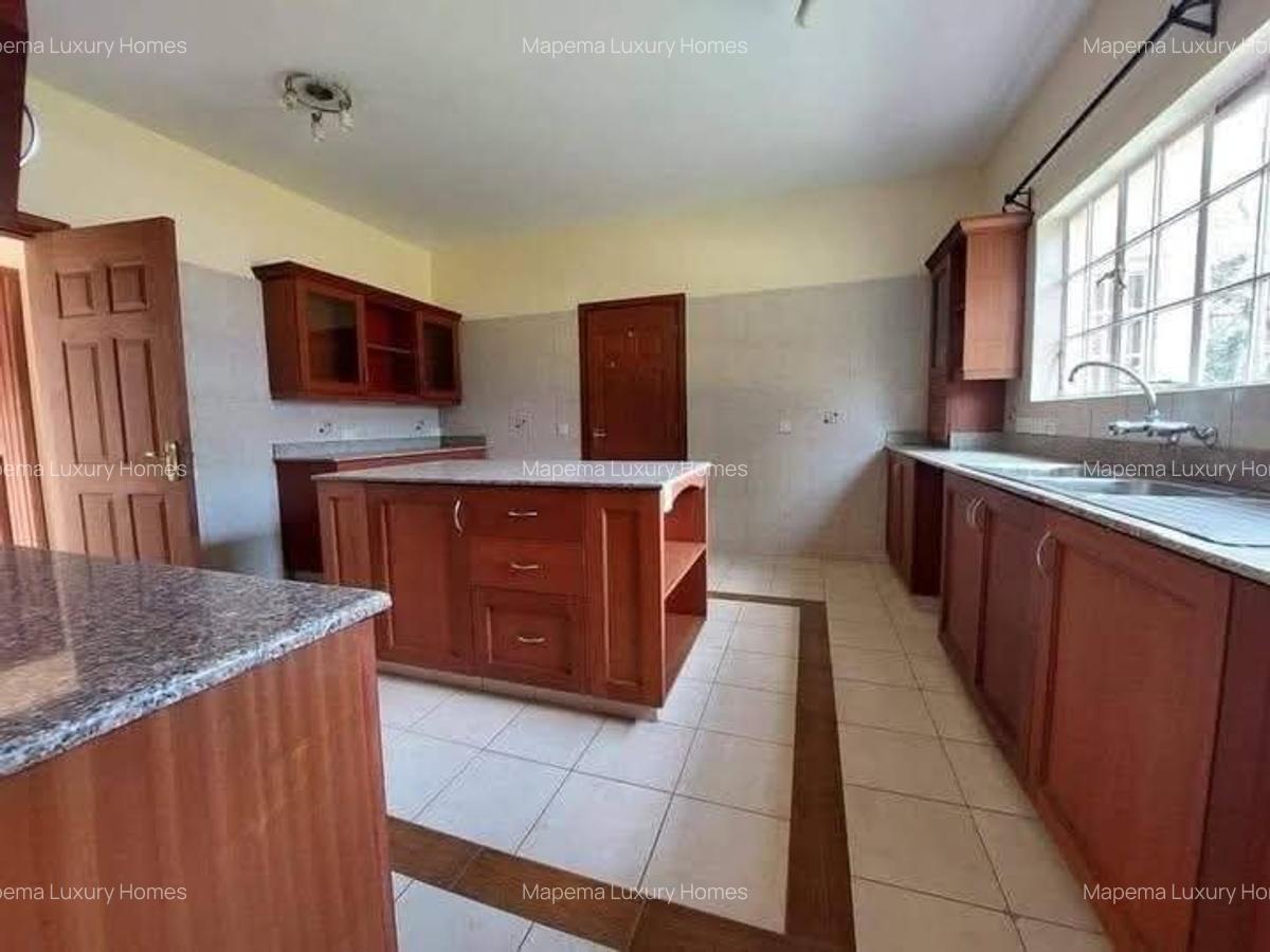 5 Bed House with En Suite at Miotoni - 4