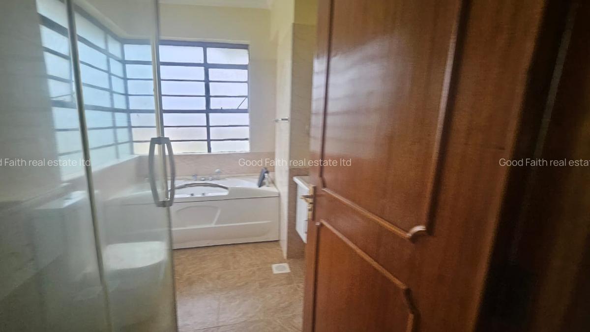 4 Bed Townhouse with En Suite in Kiambu Road - 6