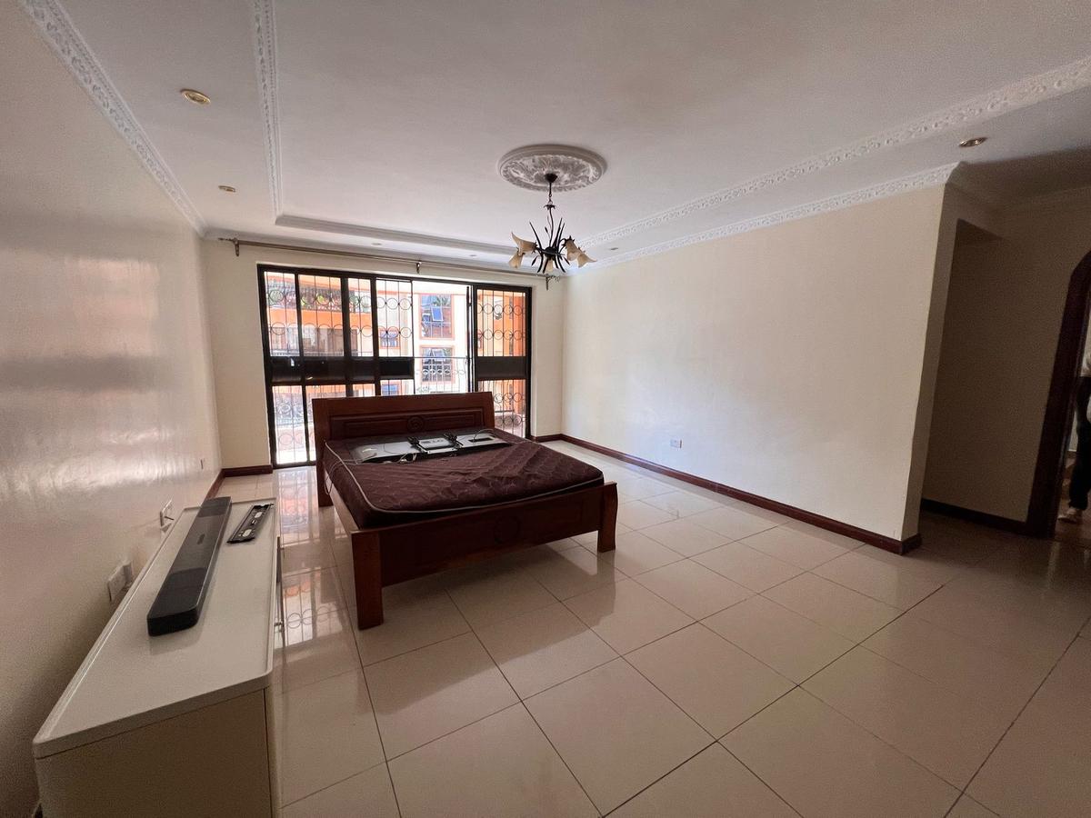 3 Bed Apartment with En Suite in Lavington - 8