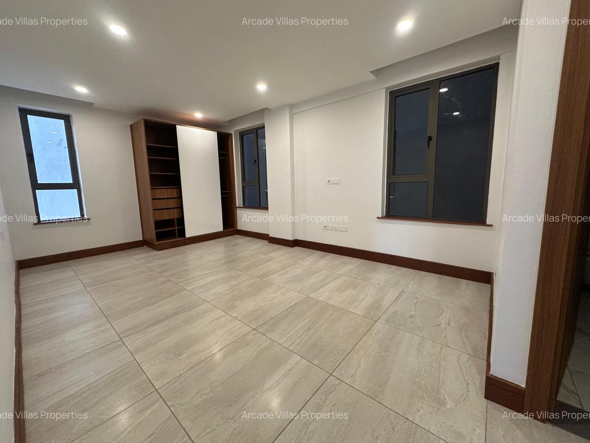 2 Bed Apartment with En Suite in Westlands Area - 6