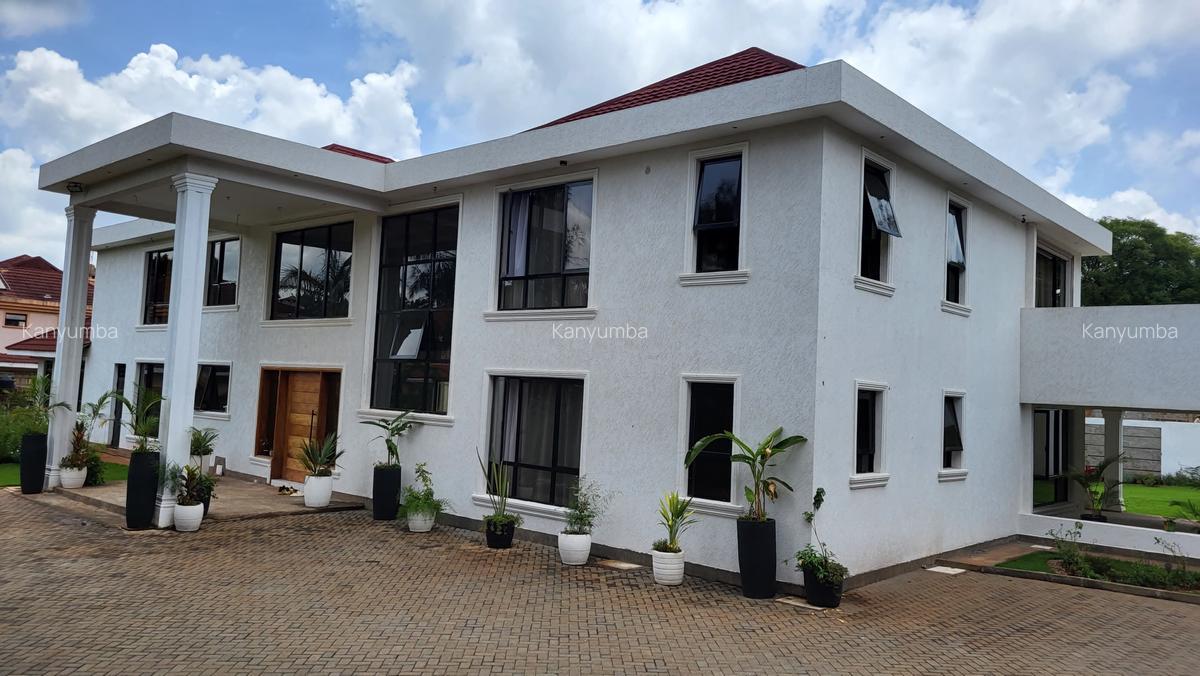 5 Bed House with En Suite at Runda - 2