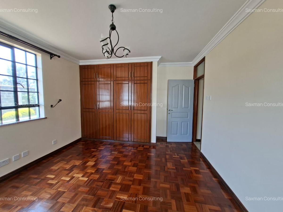 5 Bed House with Staff Quarters in Runda - 8