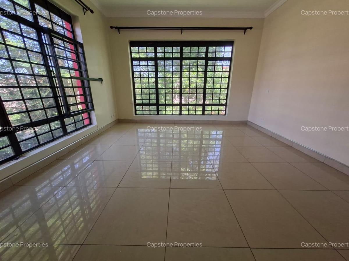 4 Bed Townhouse with En Suite in Runda - 11