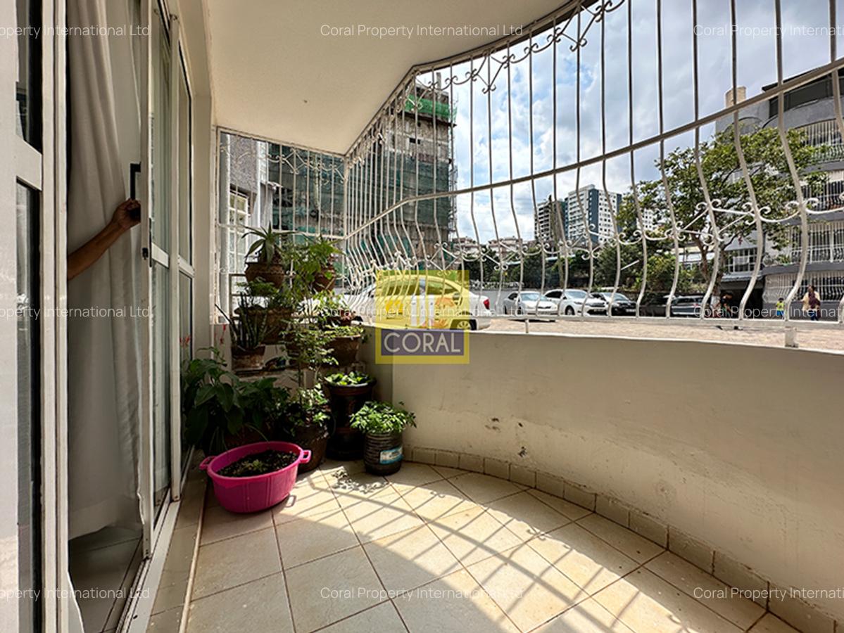 4 Bed Apartment in Parklands - 13