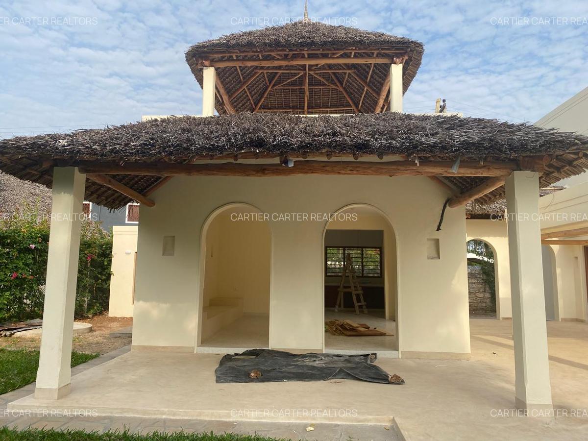 3 Bed House with En Suite in Watamu - 3