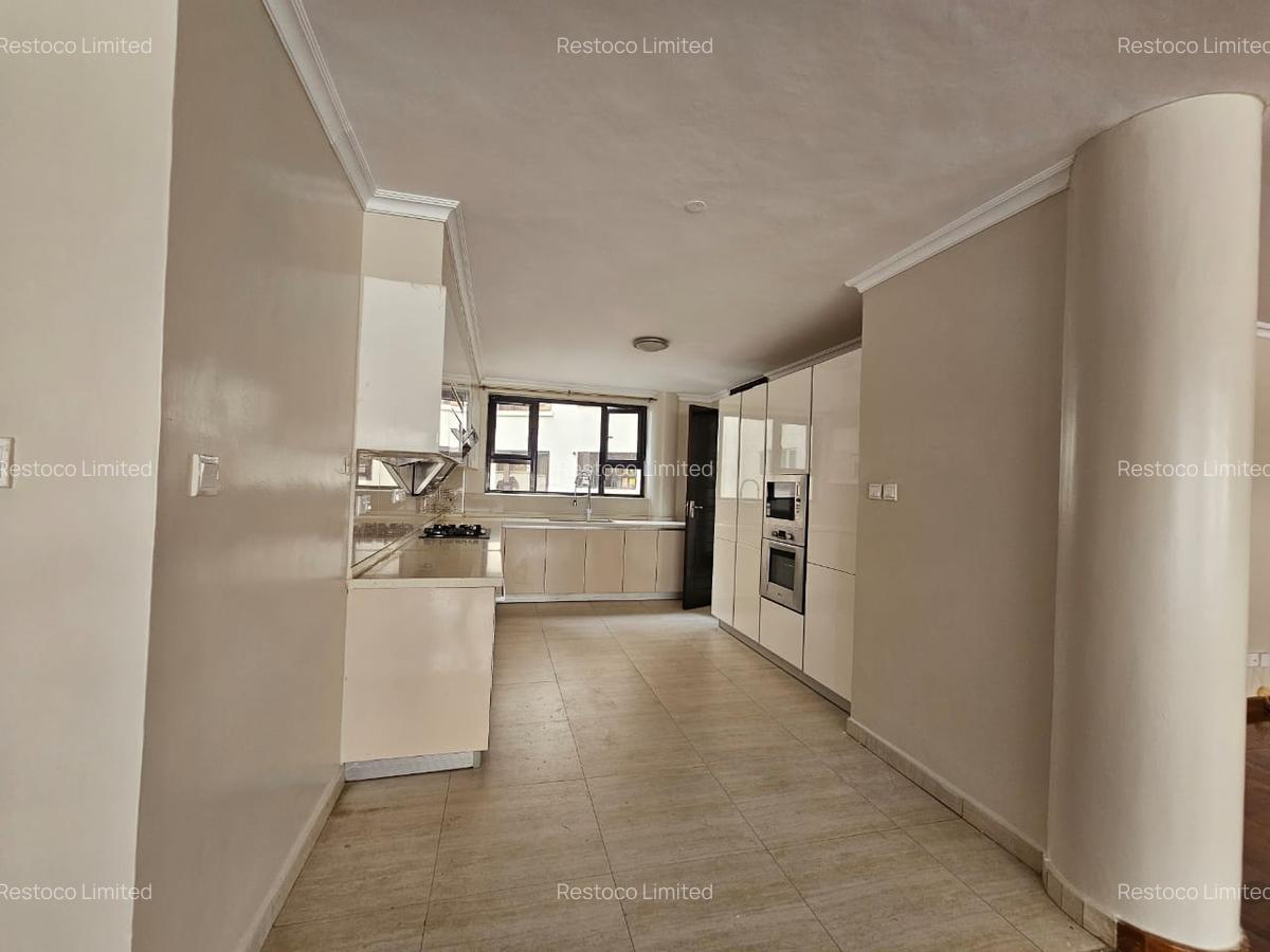 3 Bed Apartment with Swimming Pool at Riverside Drive - 7