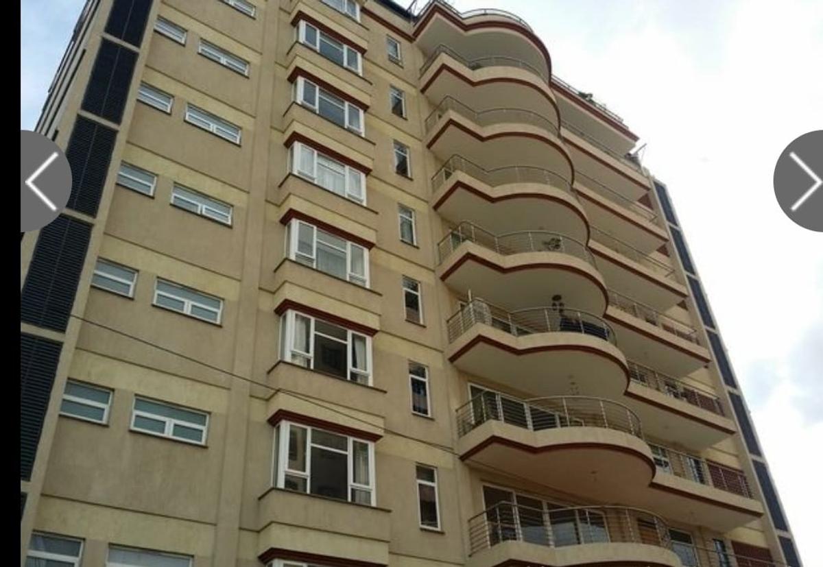 4 Bed Apartment with En Suite in Parklands - 1