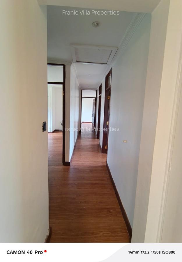 4 Bed House with En Suite at Loresho - 19