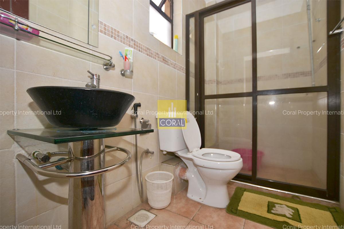 3 Bed Apartment in Parklands - 13