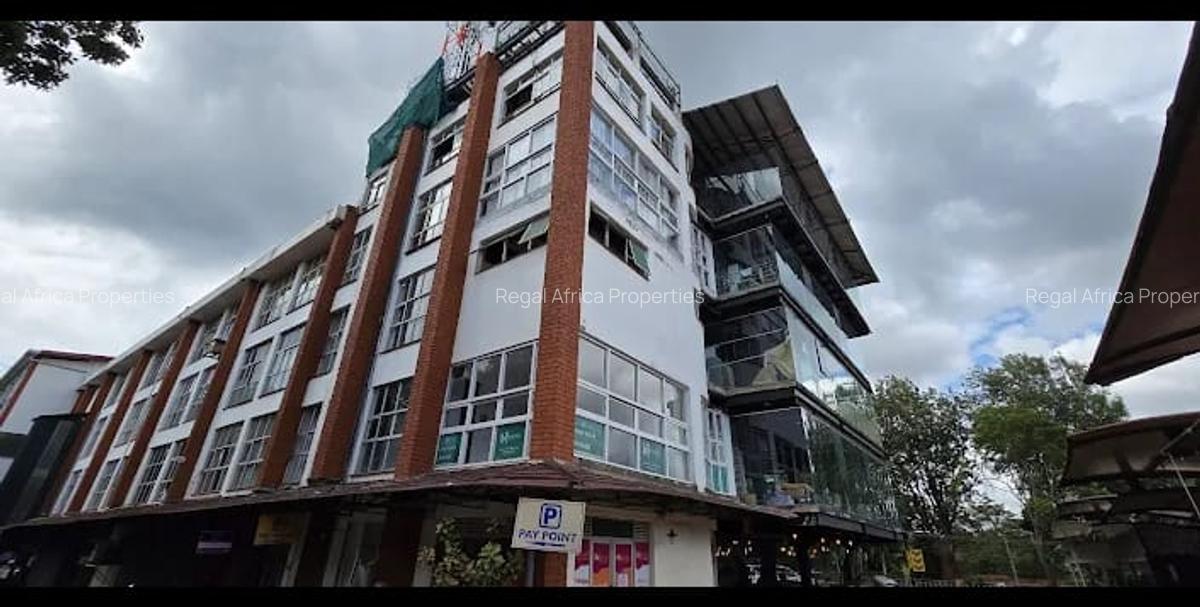 4,500 ft² Shop with Service Charge Included in Thigiri - 1