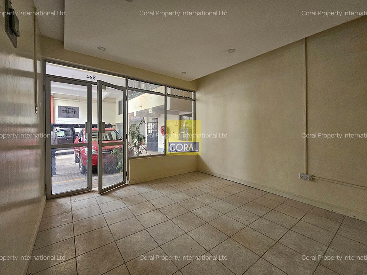 500 ft² Office in Parklands - 8