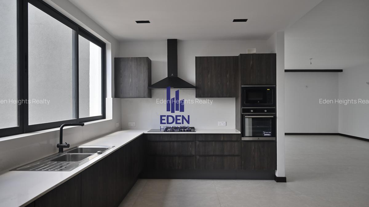 5 Bed Apartment with En Suite at General Mathenge - 5