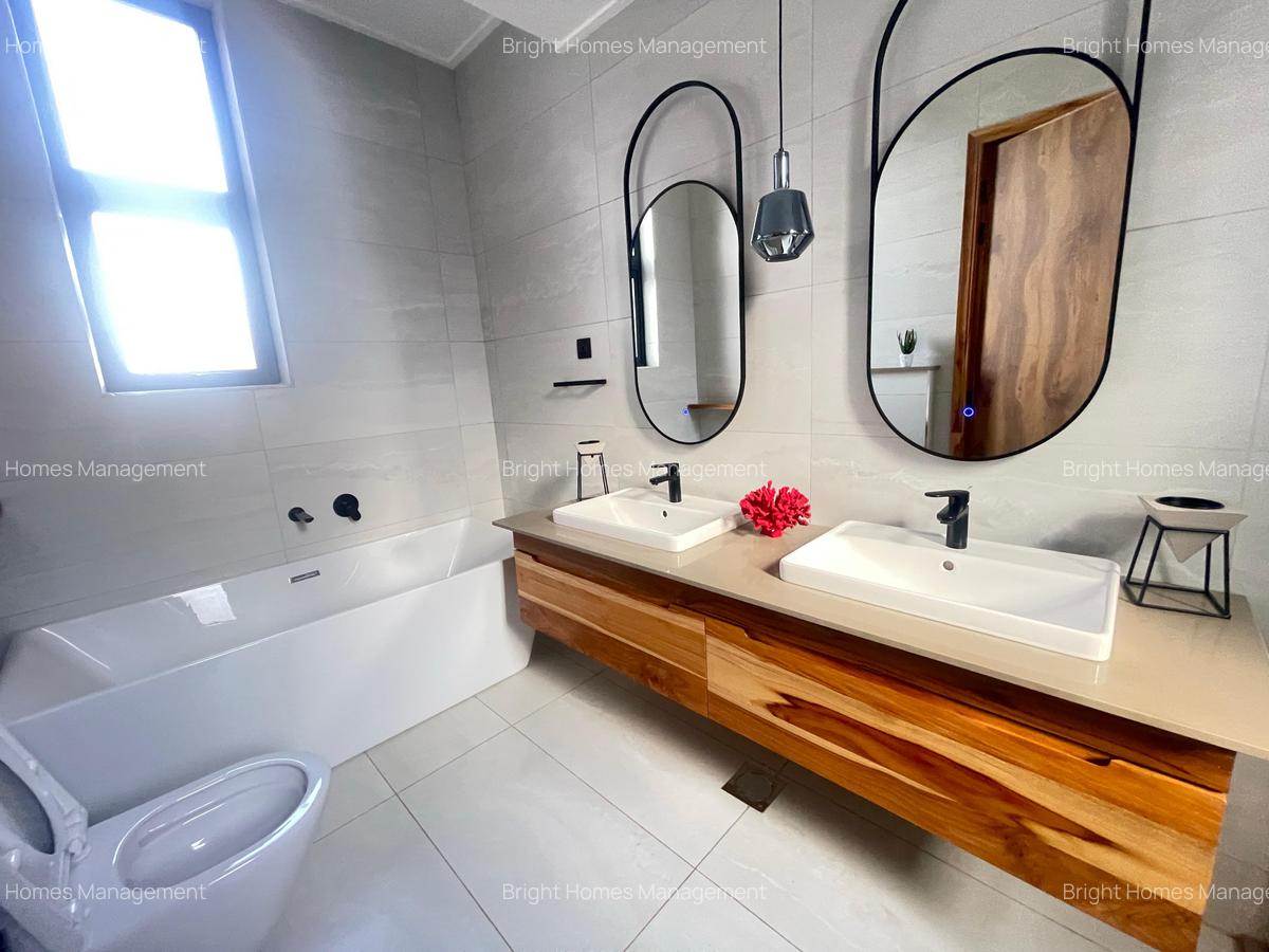 4 Bed Villa with En Suite in Loresho - 12
