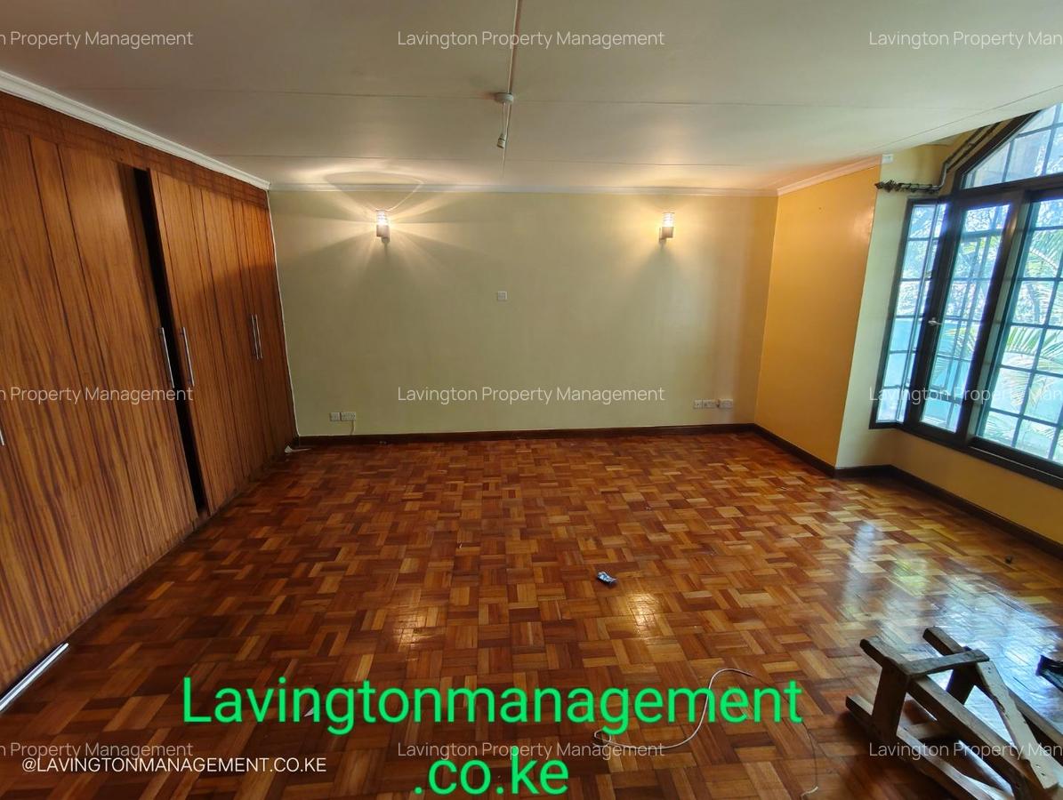 4 Bed Townhouse with En Suite at Lavington Green - 8
