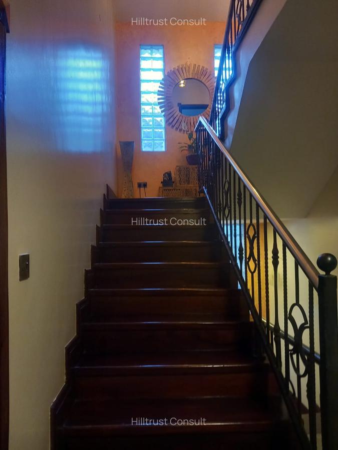 5 Bed Townhouse with En Suite at Grevillea Grove - 6