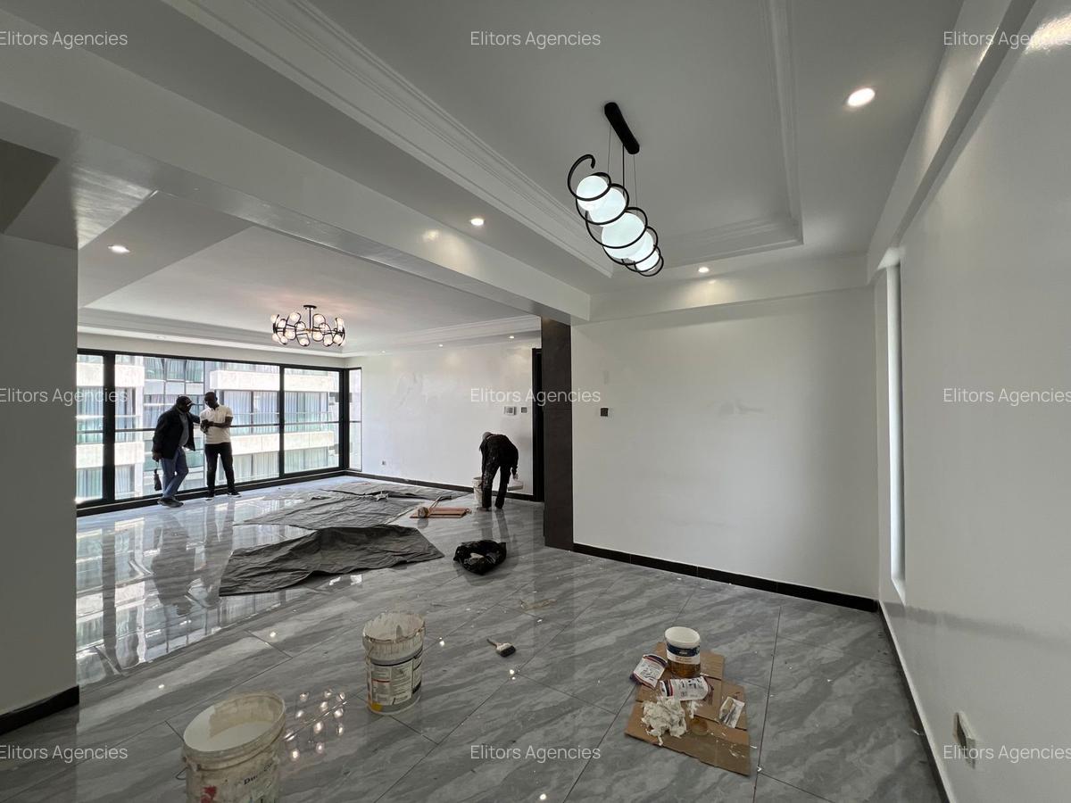 4 Bed Apartment with En Suite at Othaya Road - 5