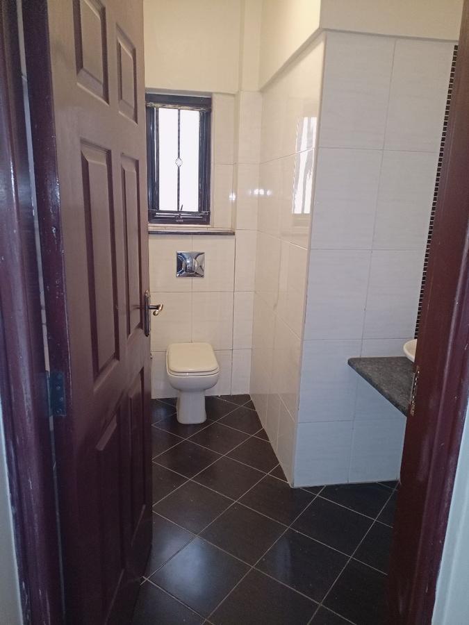 3 Bed Apartment with En Suite in Westlands Area - 14