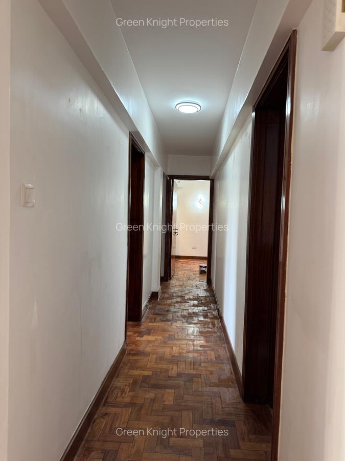 Serviced 3 Bed Apartment with En Suite in Kilimani - 9
