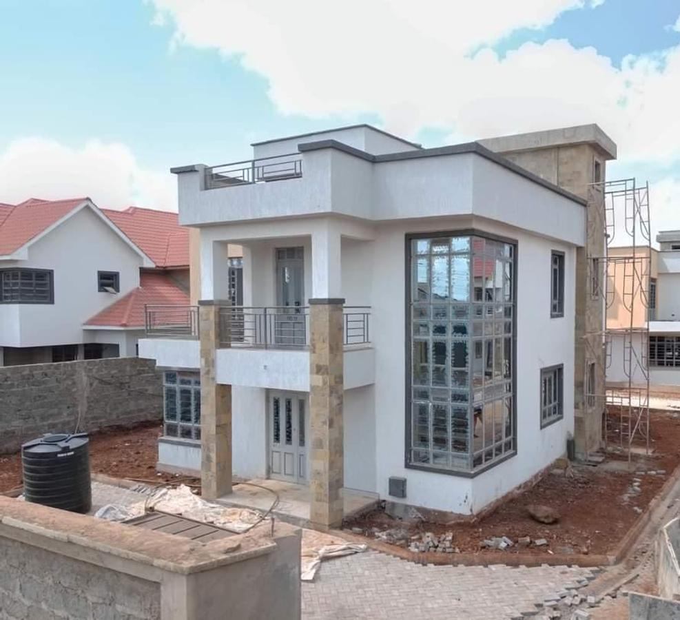 4 Bed Townhouse with En Suite in Kenyatta Road - 13