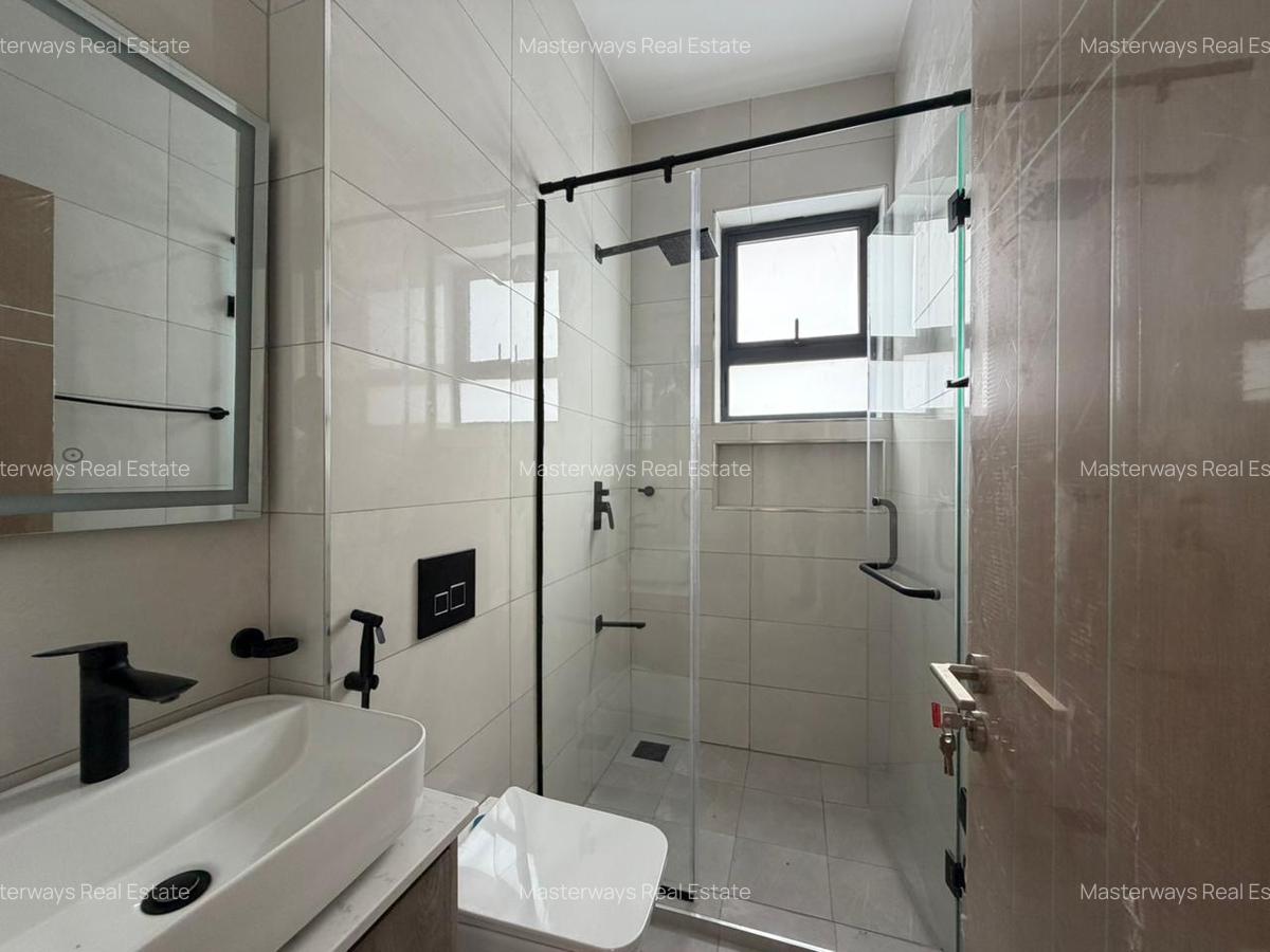 3 Bed Apartment with En Suite in Westlands Area - 18